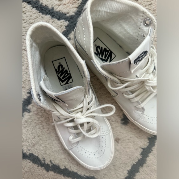 Leather high top Vans NWT 6.5W - Picture 2 of 4